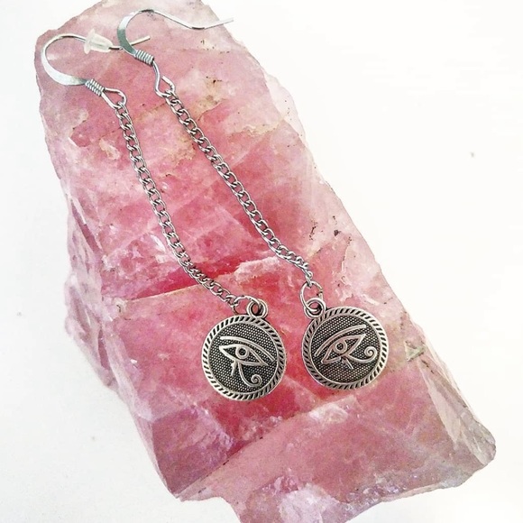 Eye of Horus Chain Silver Earrings - Picture 1 of 1